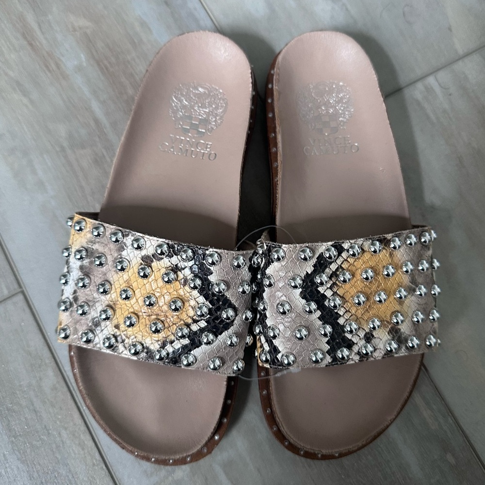 Vince Camuto Kortlen Dome Studded Leather Slide Sandals Cork Heel Beach 5